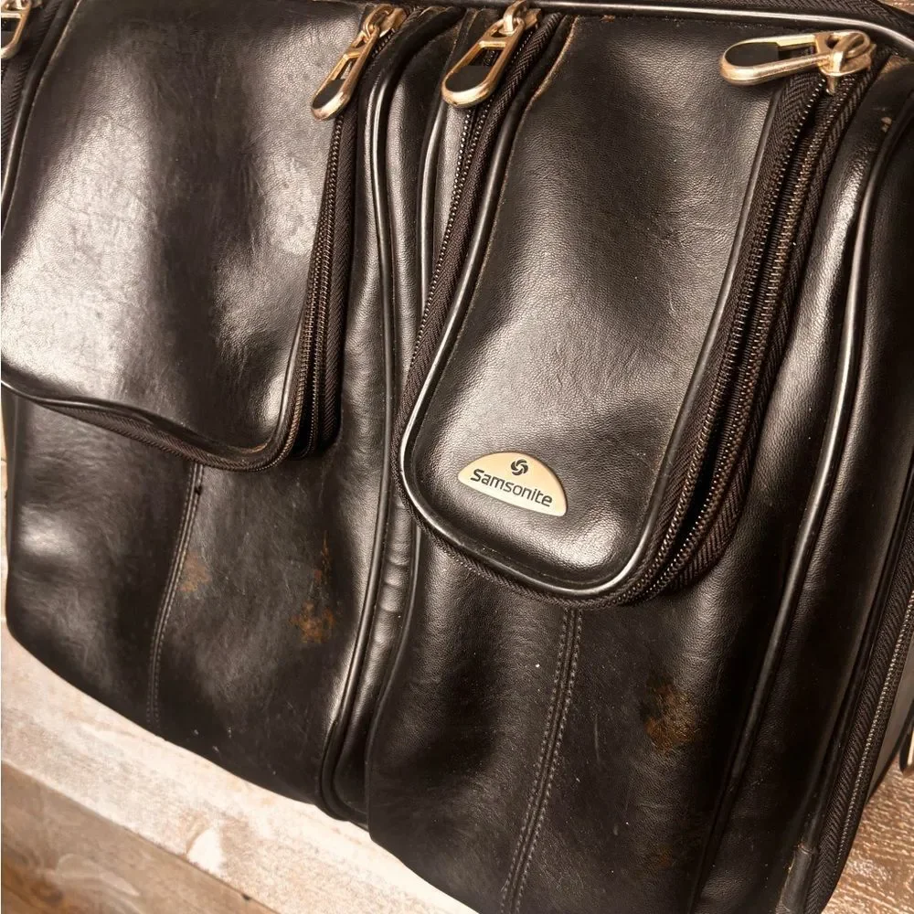 Samsonite Black Leather unisex travel carry on laptop business Bag compartments